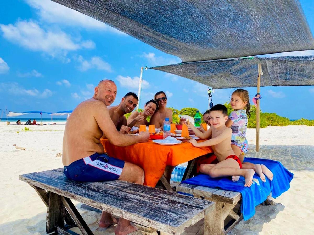 Отель Ocean Beach Maldive Maldives Экстерьер фото