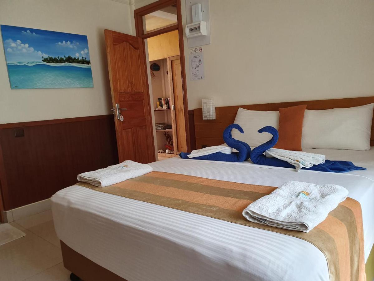 Отель Ocean Beach Maldive Maldives Экстерьер фото